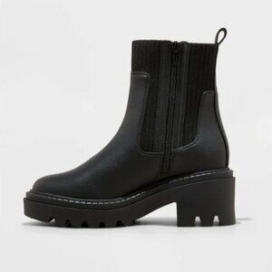 NWT Universal Thread Women's Kyrie Chunky Heel Ankle Sock Black Boots 9 Wide